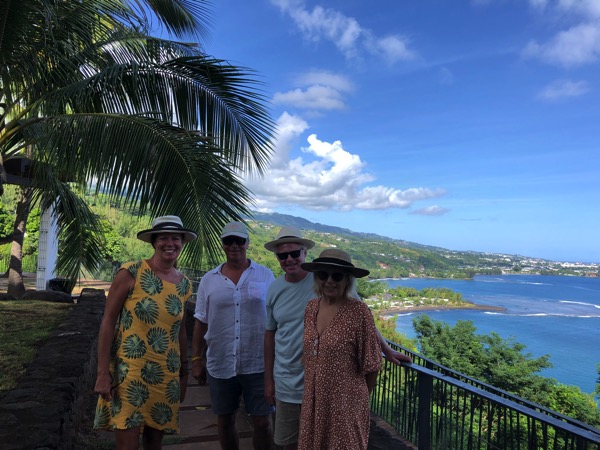 3 A good looking group